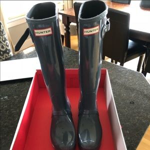 Hunter gloss boots grey